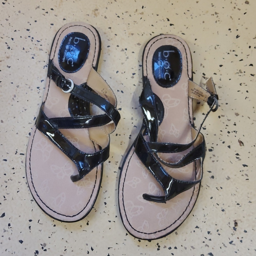 B.O.C black women's size 8 sandals great condition